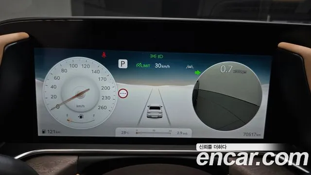 Genesis G90 Бензин 3.5 турбо AWD — Фото автомобиля 8