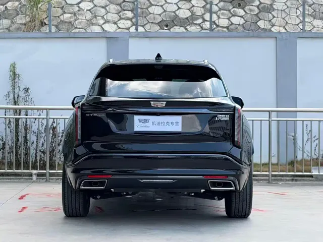 Cadillac XT5 — Фото автомобиля 4