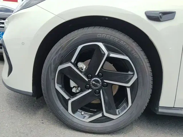 BYD Seal 06 — Фото автомобиля 22