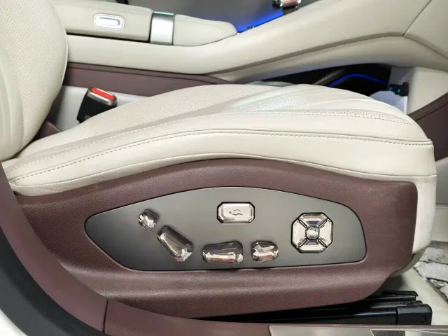 Denza Z9GT — Фото автомобиля 8