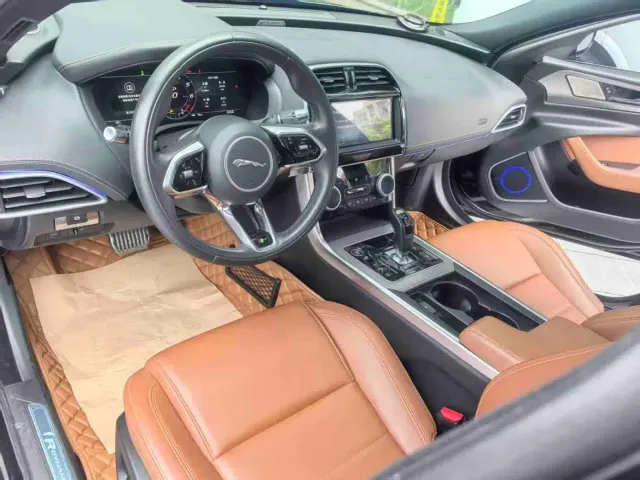 Jaguar XEL — Фото автомобиля 4
