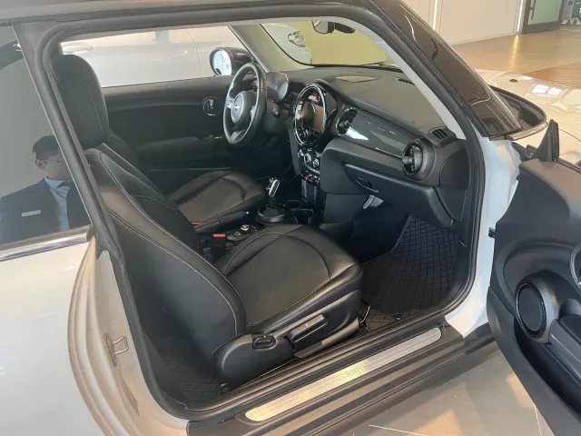 MINI Hatch — Фото автомобиля 15