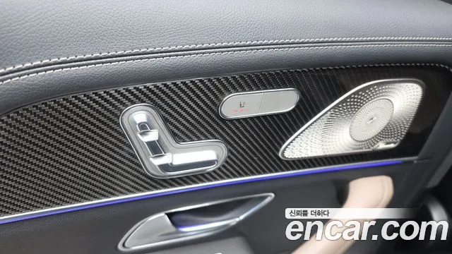 Mercedes-Benz GLE-Class — Фото автомобиля 25