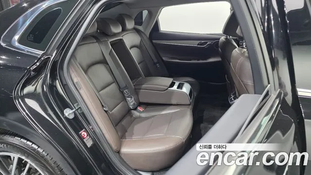 Hyundai Grandeur New — Фото автомобиля 18