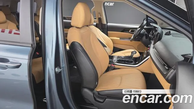 Kia Carnival Generation 4 — Фото автомобиля 16