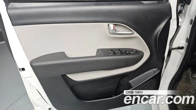 Kia RAY Новый Kia Ray Фургон — Фото автомобиля 24
