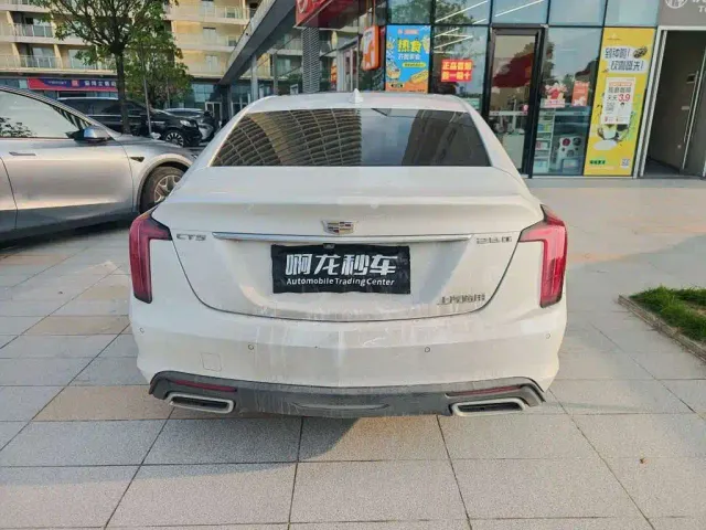 Cadillac CT5 — Фото автомобиля 9