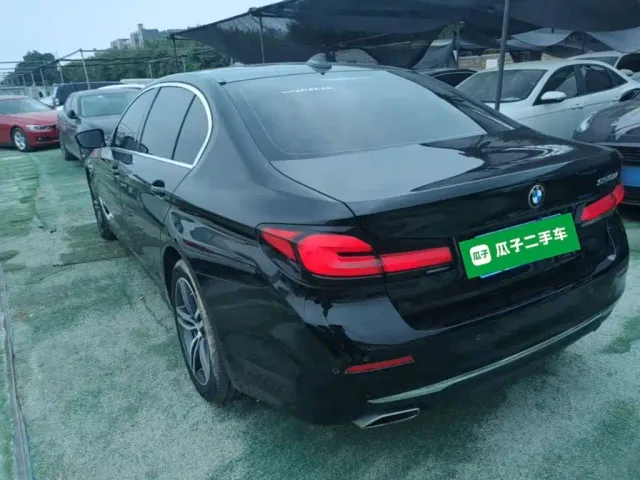 BMW 5 Series — Фото автомобиля 4