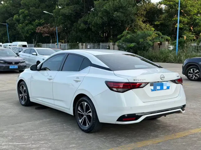 Nissan Sylphy — Фото автомобиля 7