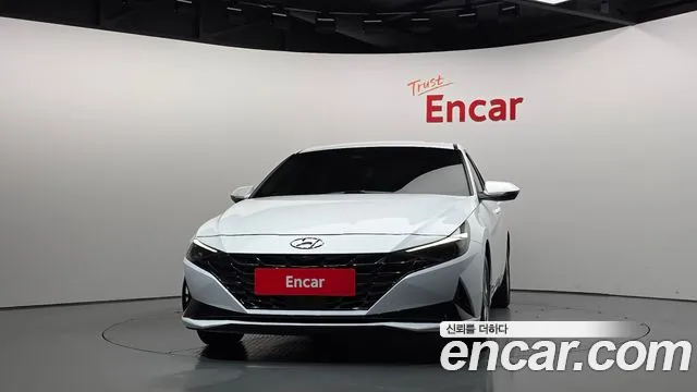 Hyundai Avante — Фото автомобиля 3