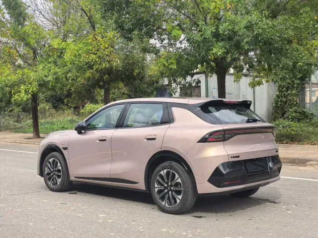 Changan Qiyuan Q05 — Фото автомобиля 4