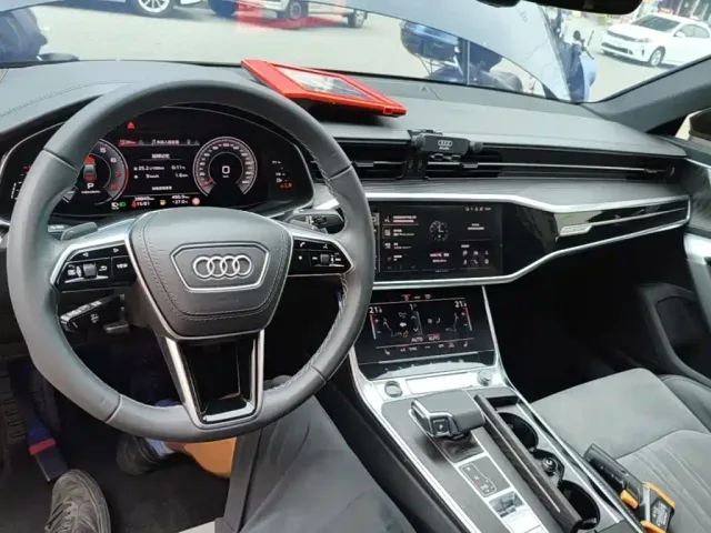 Audi A6L — Фото автомобиля 9