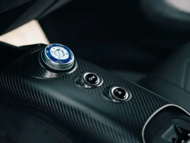 Maserati MC20 — Фото автомобиля 4