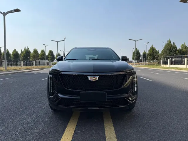 Cadillac XT5 — Фото автомобиля 2