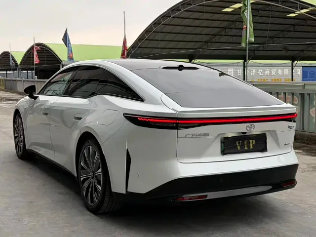 Toyota BoZhi 7 — Фото автомобиля 4