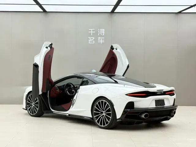 McLaren GT — Фото автомобиля 13