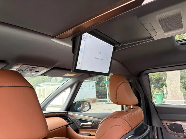 Toyota Alphard — Фото автомобиля 12