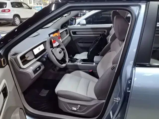 Geely ICON — Фото автомобиля 14