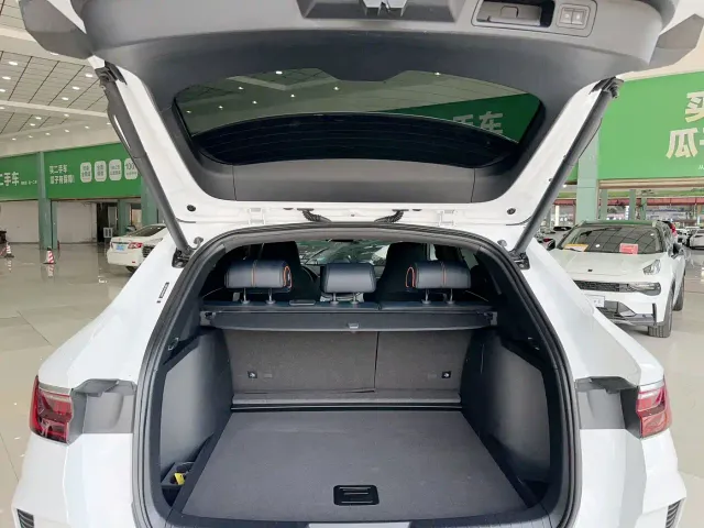 BYD Song PLUS — Фото автомобиля 23