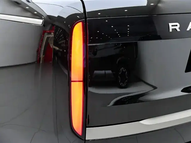 Land Rover Range Rover — Фото автомобиля 10