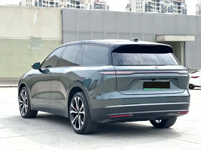 Nio ES8 — Фото автомобиля 3