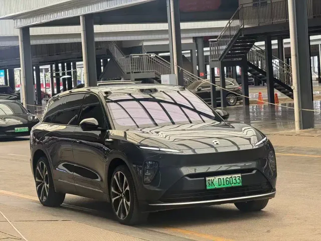 Nio ES8 — Фото автомобиля 3