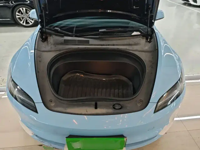 Tesla Model 3 2023 Rear-Wheel Drive — Фото автомобиля 19