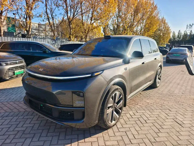 Фотография автомобиля — Li Auto L9
