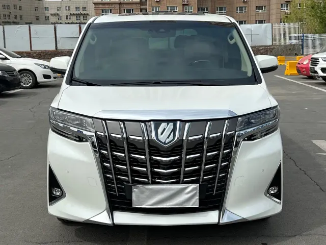 Toyota Alphard — Фото автомобиля 2