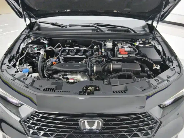Honda Accord — Фото автомобиля 10
