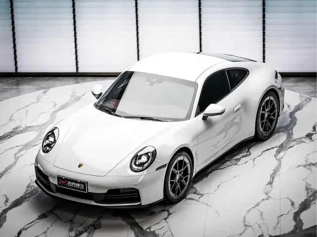 Porsche 911 — Фото автомобиля 2