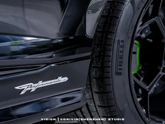 Lamborghini Urus — Фото автомобиля 6