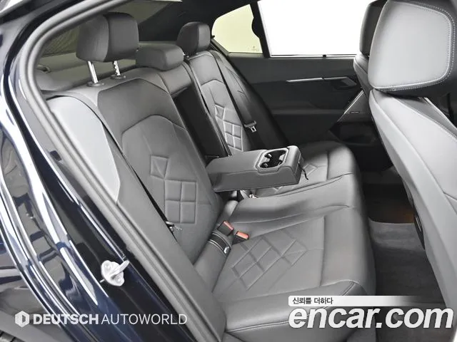 BMW 5-Series 5 серия (G60) — Фото автомобиля 12