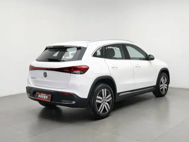 Mercedes-Benz EQA — Фото автомобиля 2
