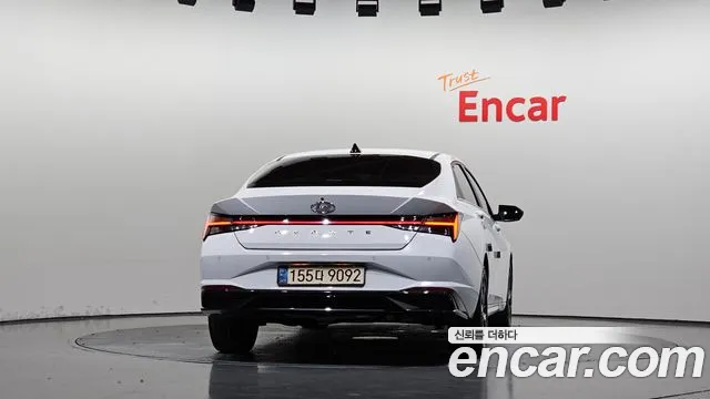 Hyundai Avante CN7 — Фото автомобиля 3