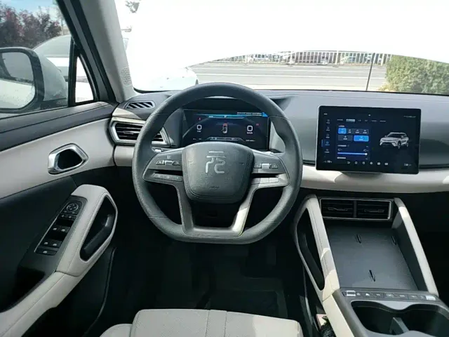 BYD Yuan UP — Фото автомобиля 10