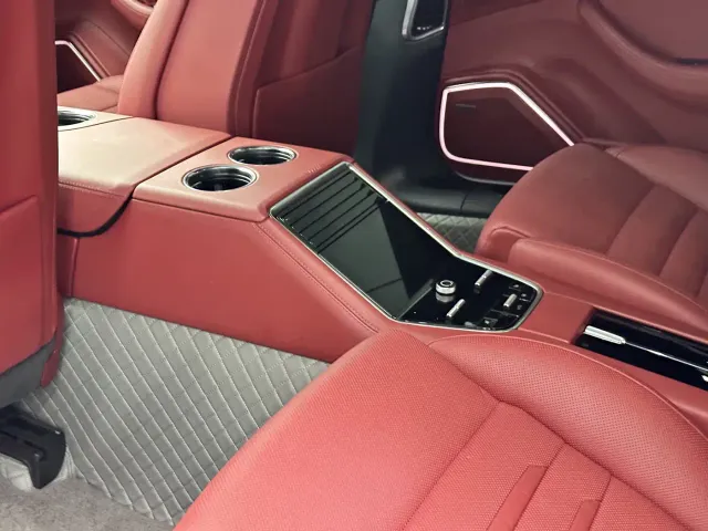 Porsche Panamera — Фото автомобиля 18