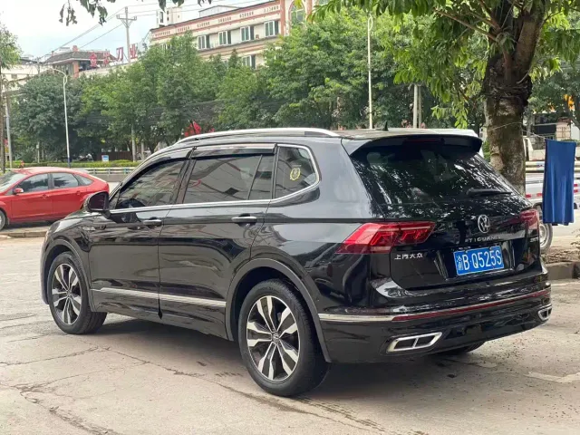 Volkswagen Tiguan L — Фото автомобиля 6