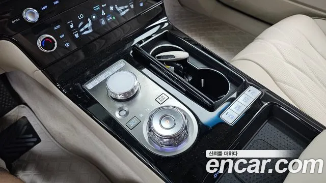Genesis G80 Бензин 2.5 турбо AWD — Фото автомобиля 9