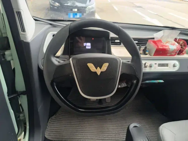 Wuling Hongguang Mini EV — Фото автомобиля 6
