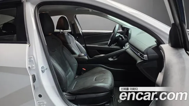 Hyundai AVANTE Новый Avante (CN7) — Фото автомобиля 26