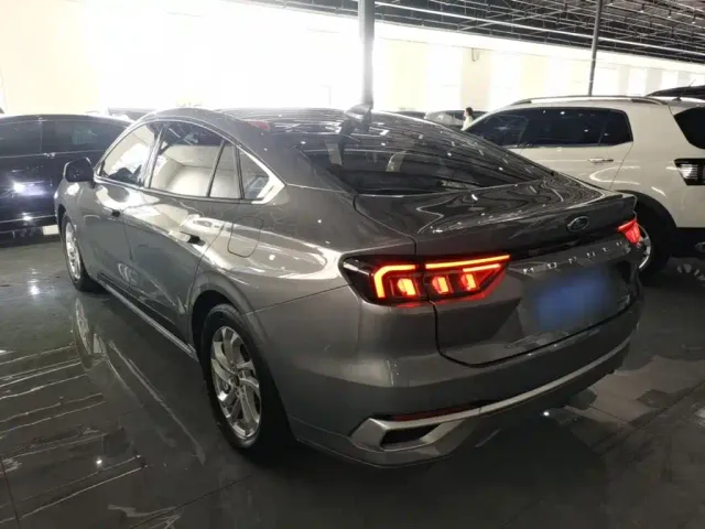 Ford Mondeo — Фото автомобиля 4