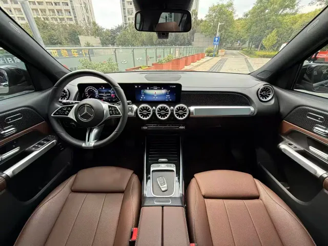 Mercedes-Benz GLB-Class — Фото автомобиля 30