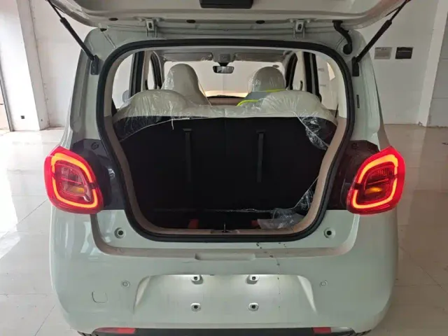 Wuling Hongguang Mini EV — Фото автомобиля 18