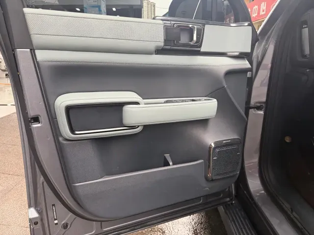BYD FangChengBao Leopard 5 — Фото автомобиля 9