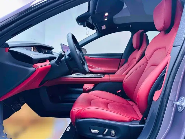 Xiaomi SU7 — Фото автомобиля 15