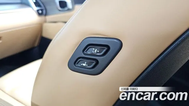 Kia Sorento Sorento 4-е поколение Бензин 2.5T 2WD — Фото автомобиля 23
