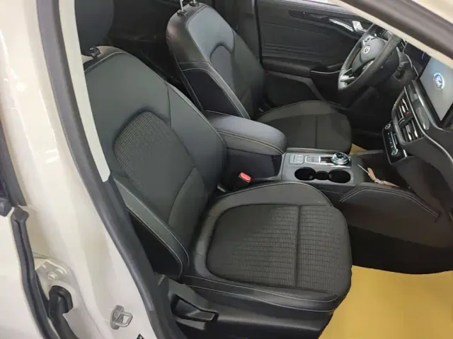 Ford Focus — Фото автомобиля 24