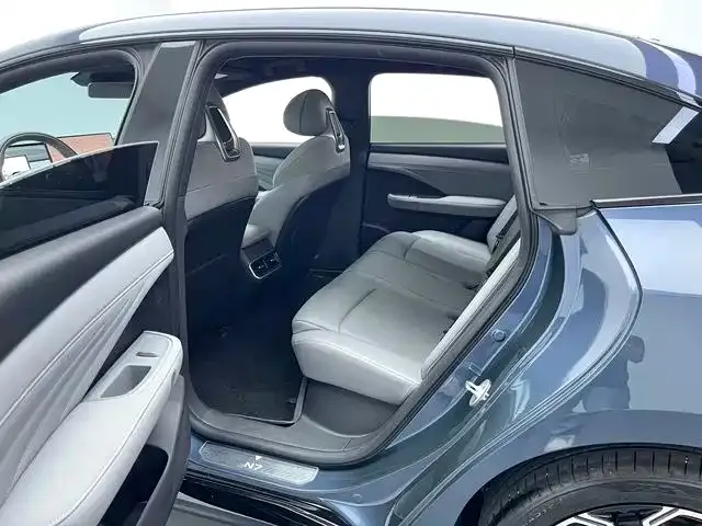 Nissan N7 — Фото автомобиля 13