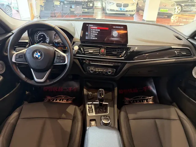 BMW 1 Series — Фото автомобиля 9